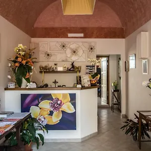 https://locanda-dei-fiori.it-tuscanyhotel.com
